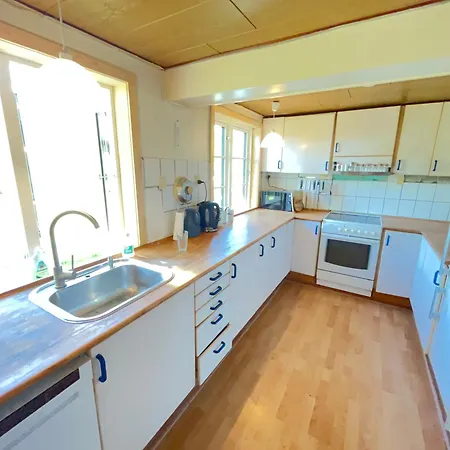 Arty House, 2 *