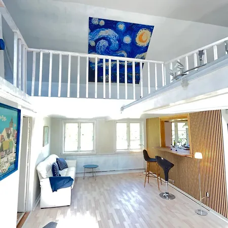 Arty House, 2 Hotel Gudhjem